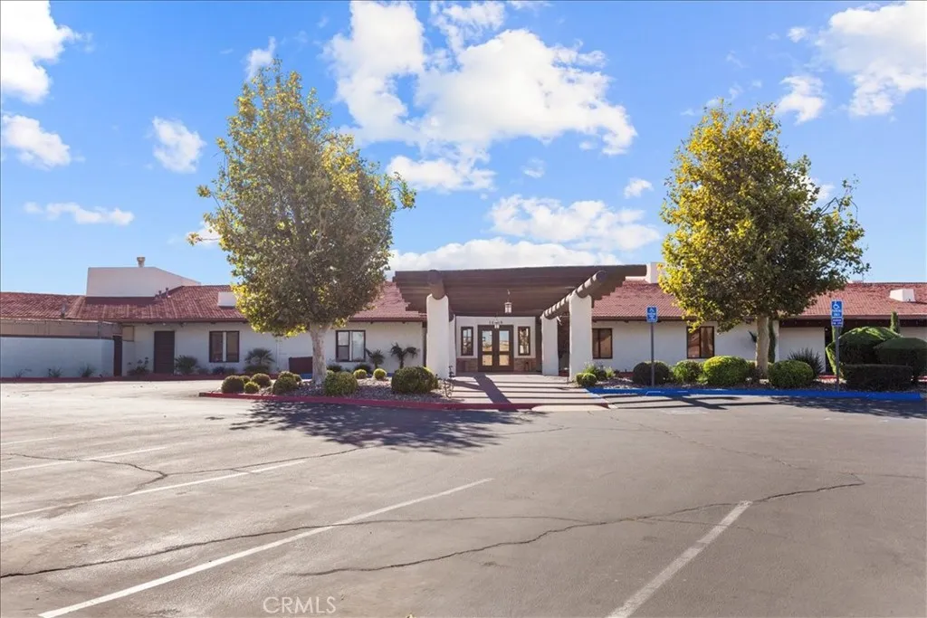 17800 Rancho Bonita Road, Victorville, California 92395 home-pic-50