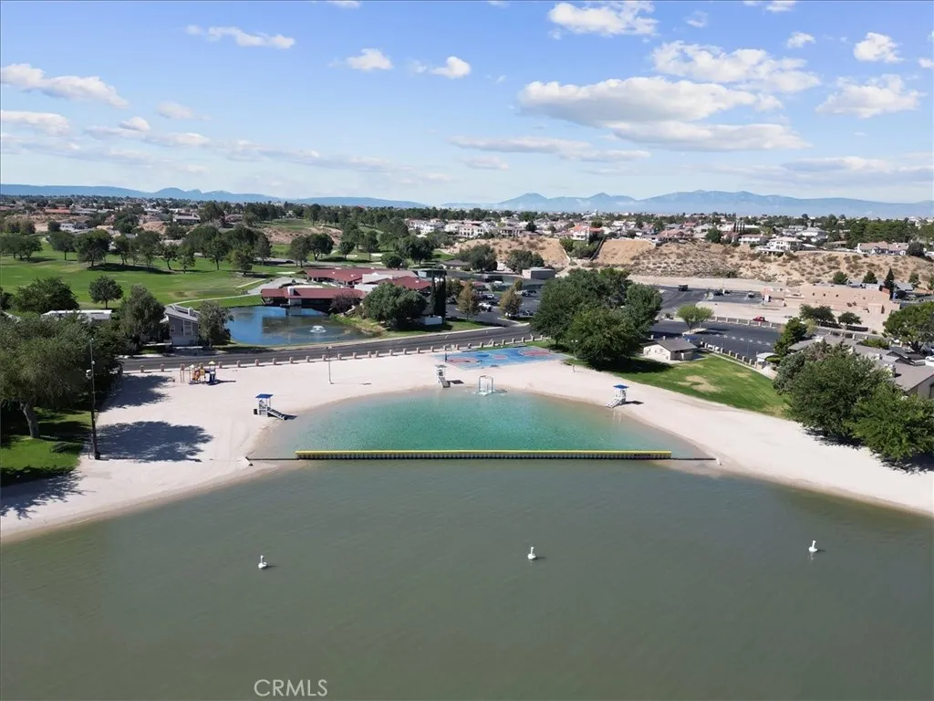 17800 Rancho Bonita Road, Victorville, California 92395 home-pic-43