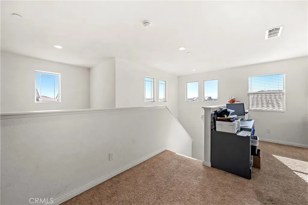 774 Green Ct, Perris, California 92571 home-pic-8