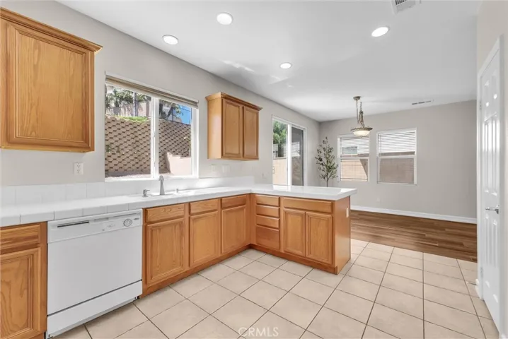 5729 Mapleview Drive, Jurupa Valley, California 92509