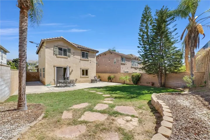 5729 Mapleview Drive, Jurupa Valley, California 92509