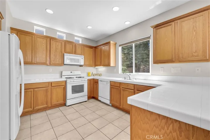 5729 Mapleview Drive, Jurupa Valley, California 92509
