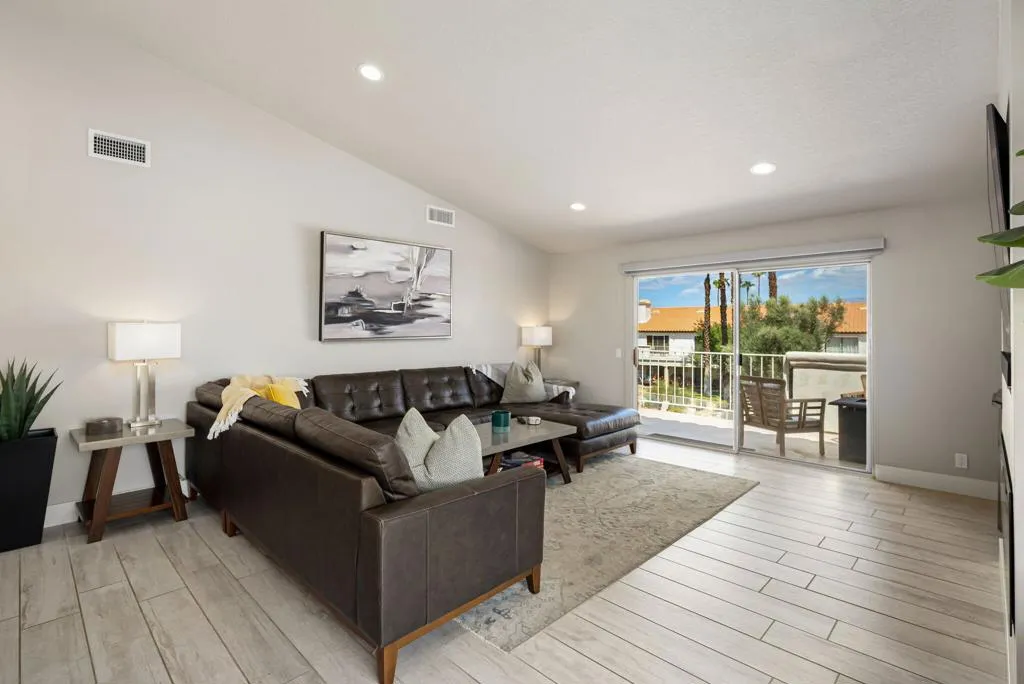 172 Torrey Pine Drive, Palm Desert, California 92211 home-pic-14