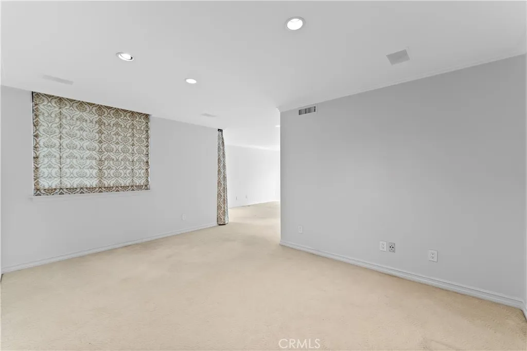 1117 Granville Drive, Newport Beach, California 92660 home-pic-17