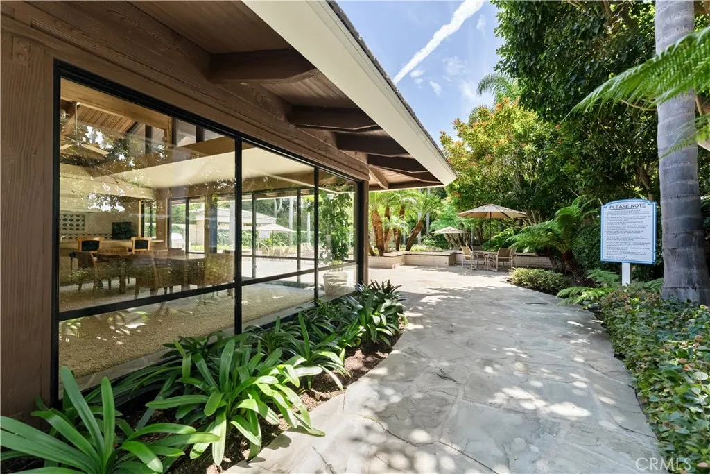 1117 Granville Drive, Newport Beach, California 92660 home-pic-32