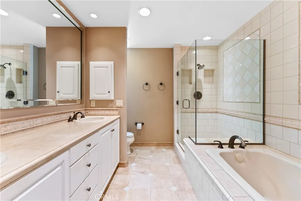 1117 Granville Drive, Newport Beach, California 92660 home-pic-20