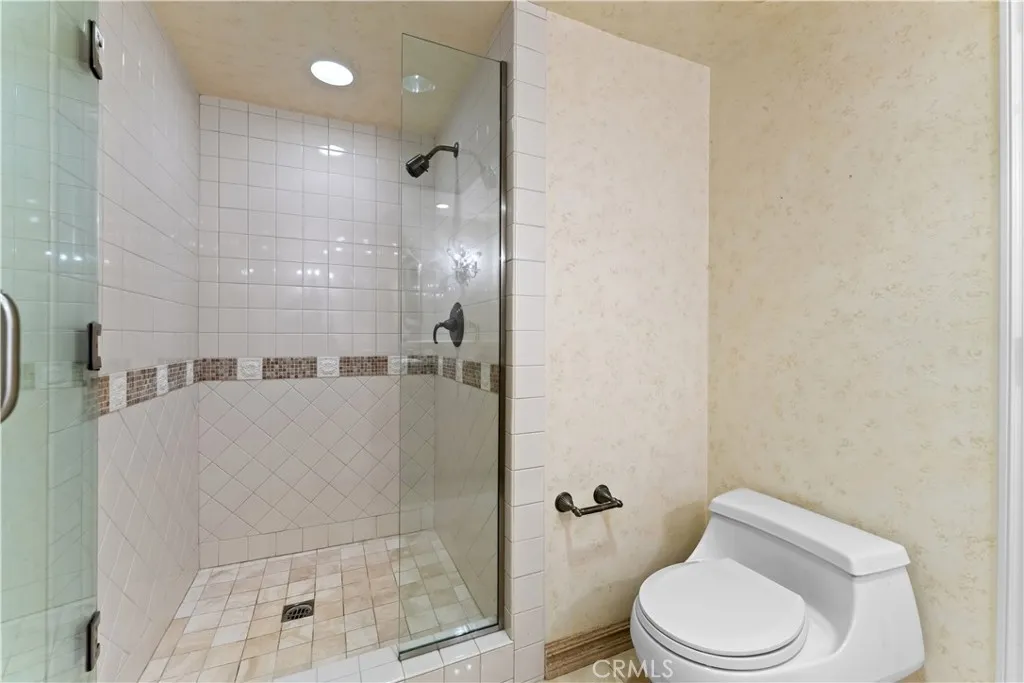 1117 Granville Drive, Newport Beach, California 92660 home-pic-14