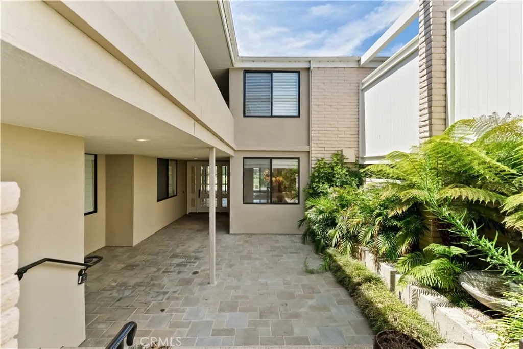 1117 Granville Drive, Newport Beach, California 92660 home-pic-0
