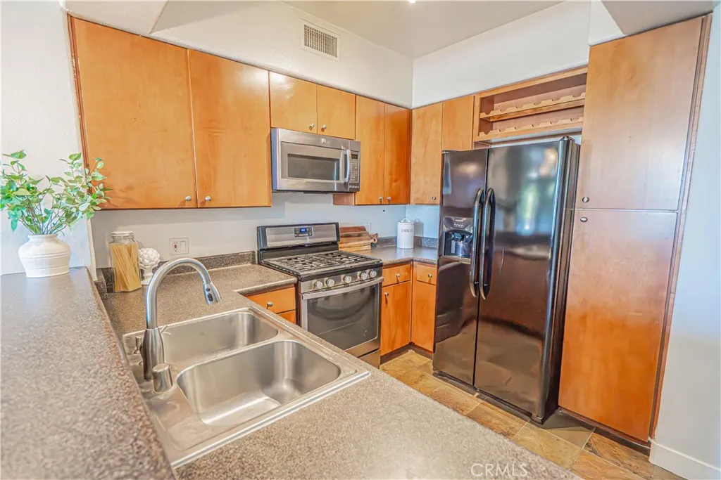 24585 Town Center Drive 4304, Valencia, California 91355 home-pic-3