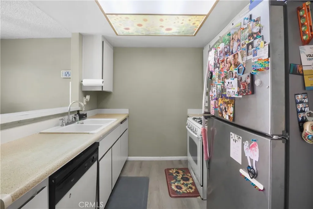 21913 Belshire Ave 16, Hawaiian Gardens, California 90716 home-pic-13