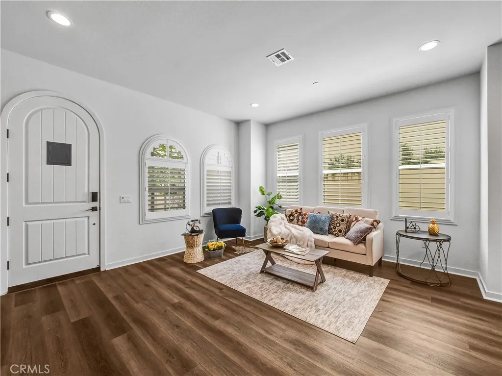 860 Francesca Drive, Walnut, California 91789 home-pic-4