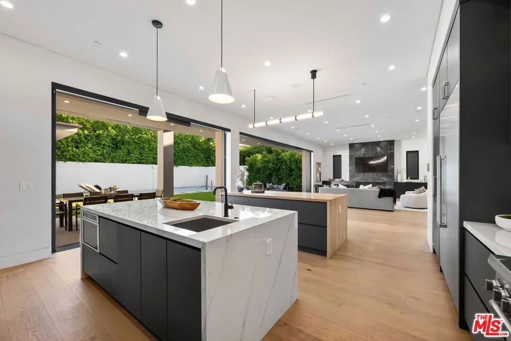 14812 Morrison Street, Sherman Oaks, California 91403 home-pic-9