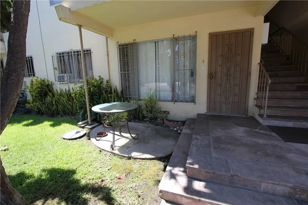 1633 East 1st Street 4, Long Beach, California 90802 home-pic-14