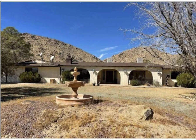28728 Suncrest Road, Lucerne Valley, California 92356