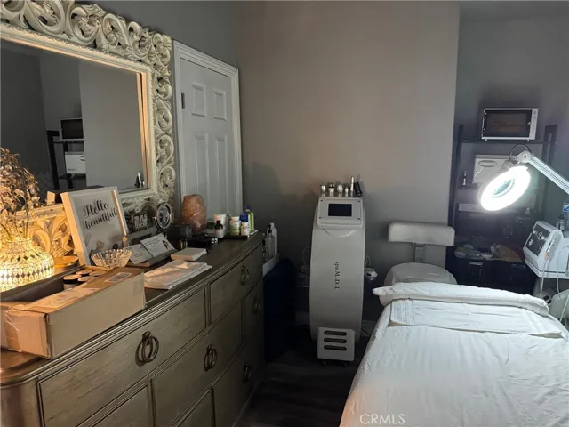 250 S. Glendora Ave., West Covina, California 91790