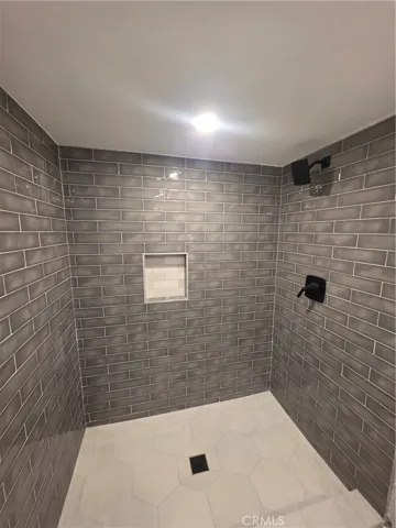 427 E 61st, Los Angeles, California 90003