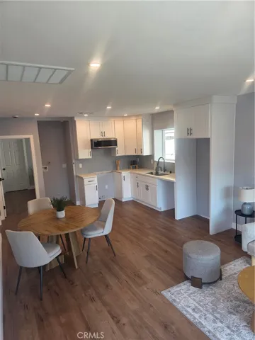 427 E 61st, Los Angeles, California 90003