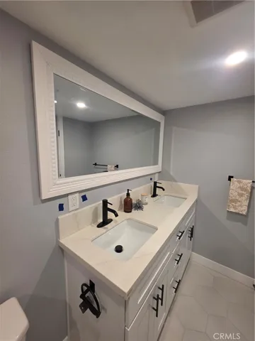 427 E 61st, Los Angeles, California 90003