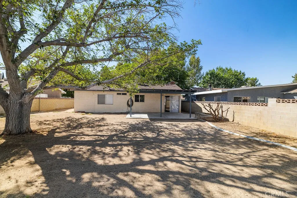2229 W Avenue K14, Lancaster, California 93536 home-pic-31