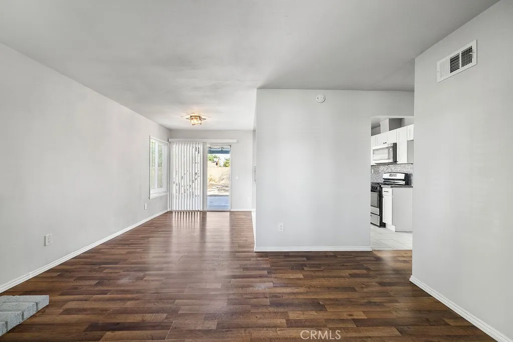 2229 W Avenue K14, Lancaster, California 93536 home-pic-13
