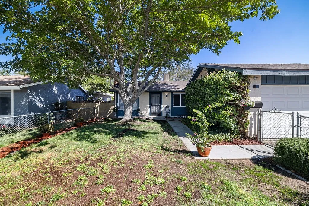 2229 W Avenue K14, Lancaster, California 93536 home-pic-5