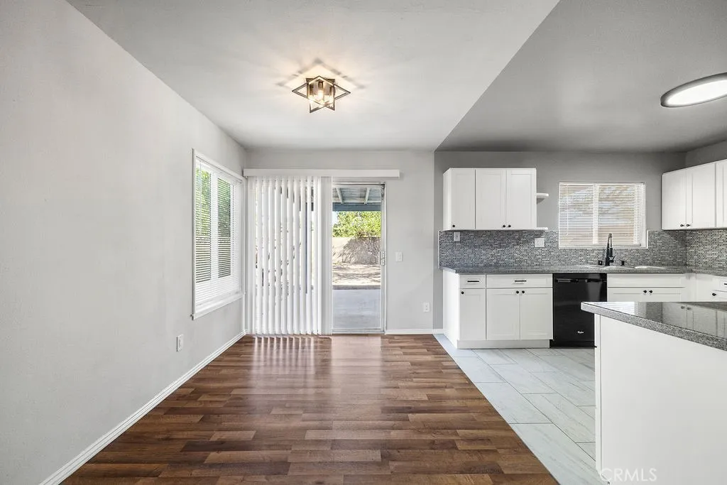 2229 W Avenue K14, Lancaster, California 93536 home-pic-12