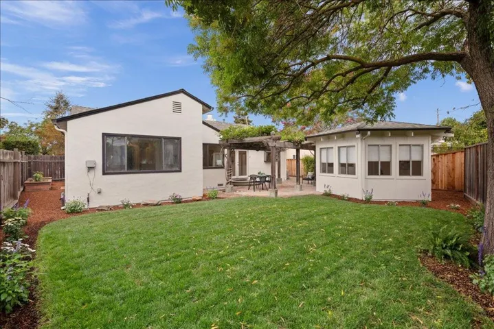 1059 Nilda Avenue, Mountain View, California 94040