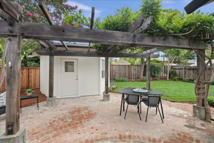 1059 Nilda Avenue, Mountain View, California 94040