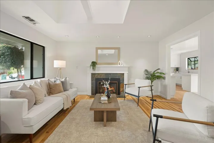 1059 Nilda Avenue, Mountain View, California 94040