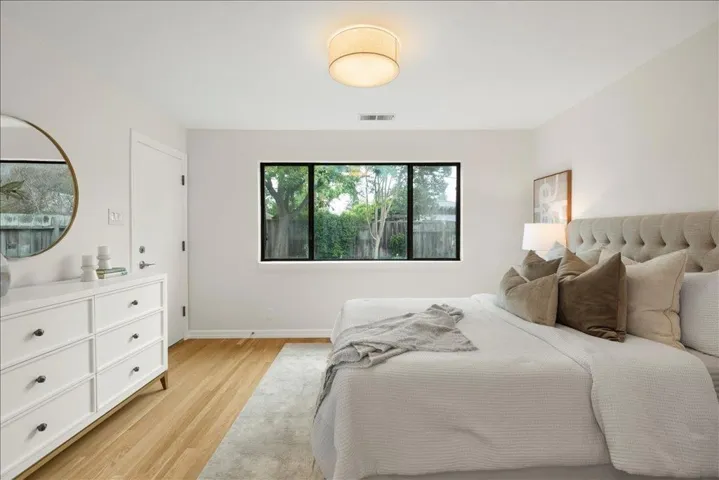 1059 Nilda Avenue, Mountain View, California 94040