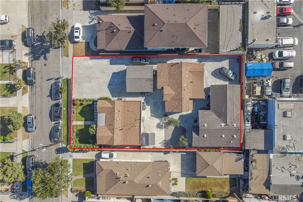 11835 Gale Ave, Hawthorne, California 90250 home-pic-2