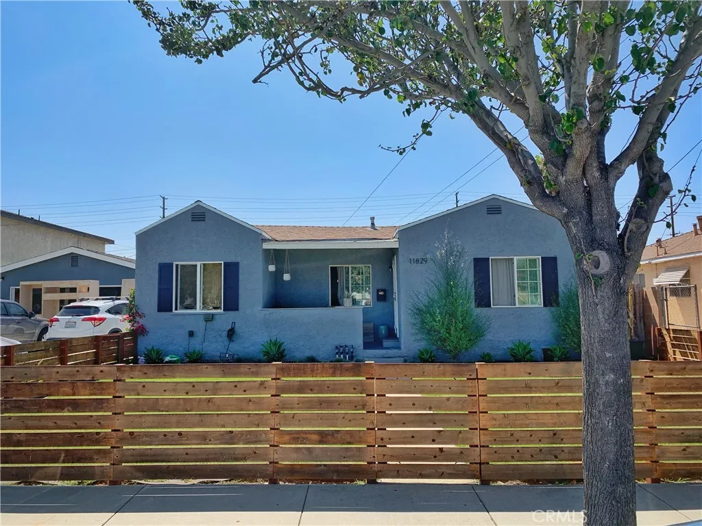 11835 Gale Ave, Hawthorne, California 90250 home-pic-5