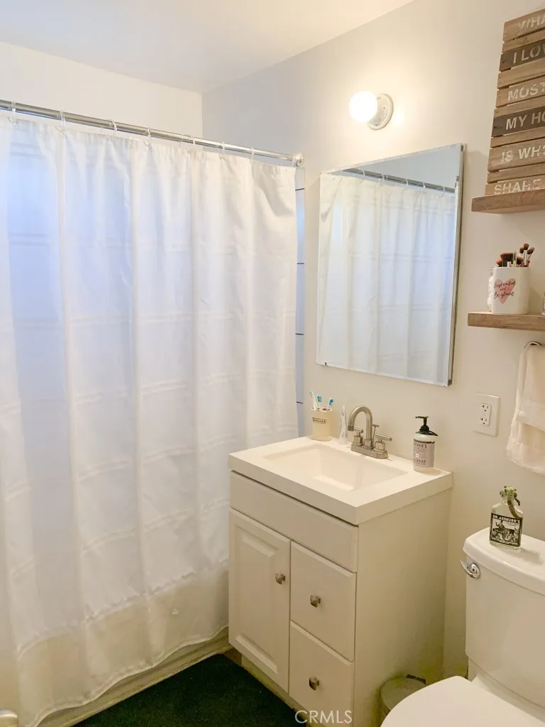 11835 Gale Ave, Hawthorne, California 90250 home-pic-59