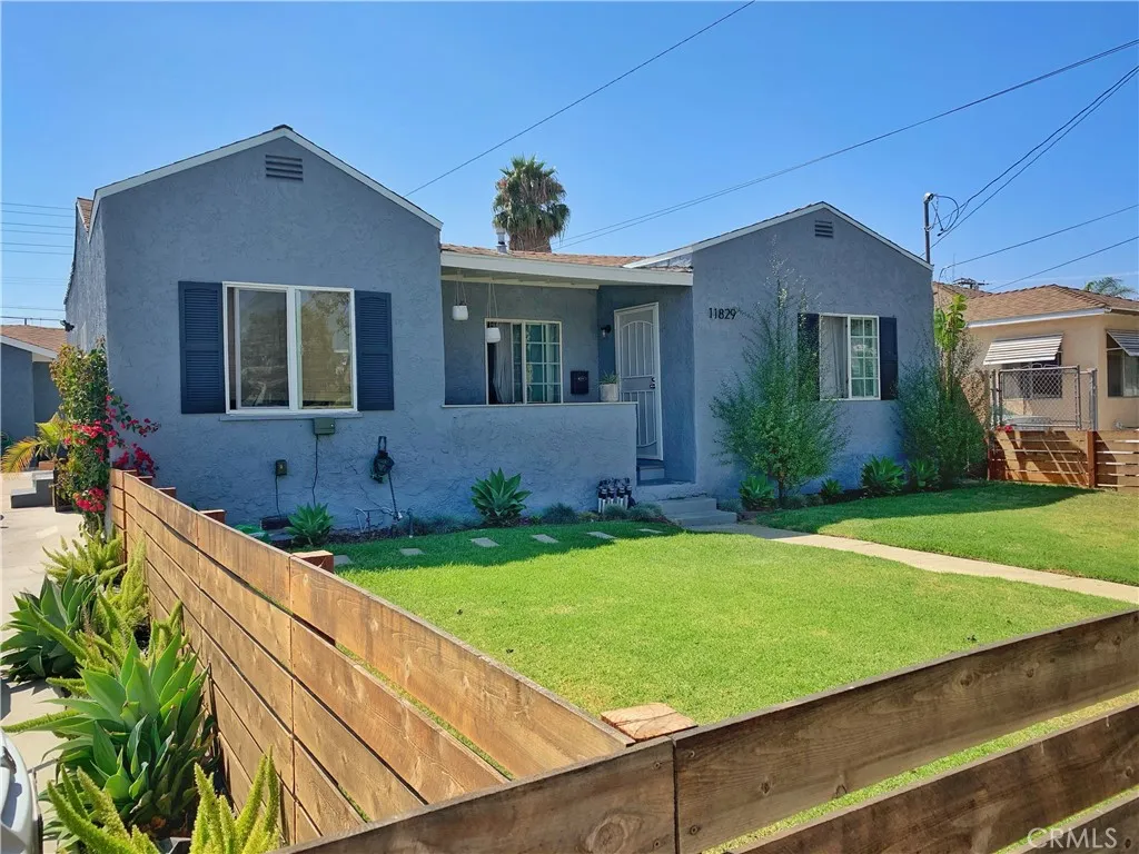 11835 Gale Ave, Hawthorne, California 90250 home-pic-3