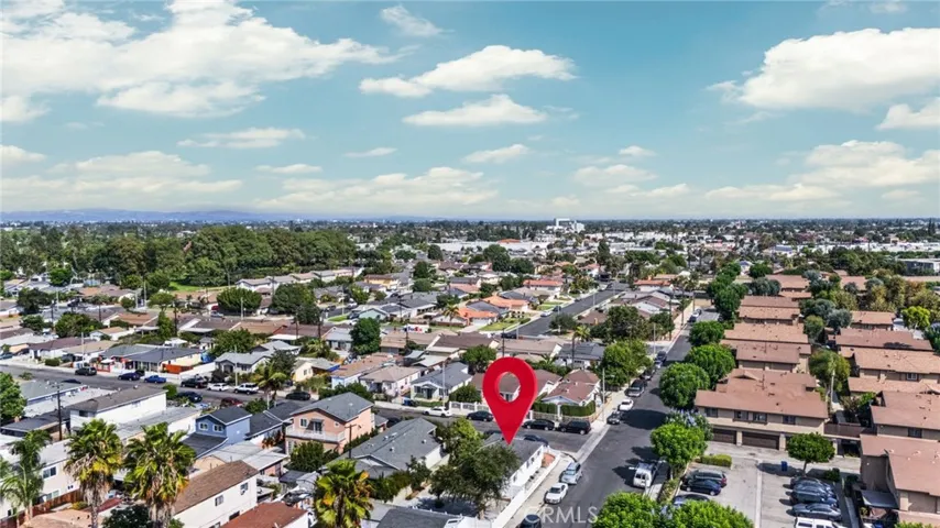 13661 Earnshaw Avenue, Downey, California 90242
