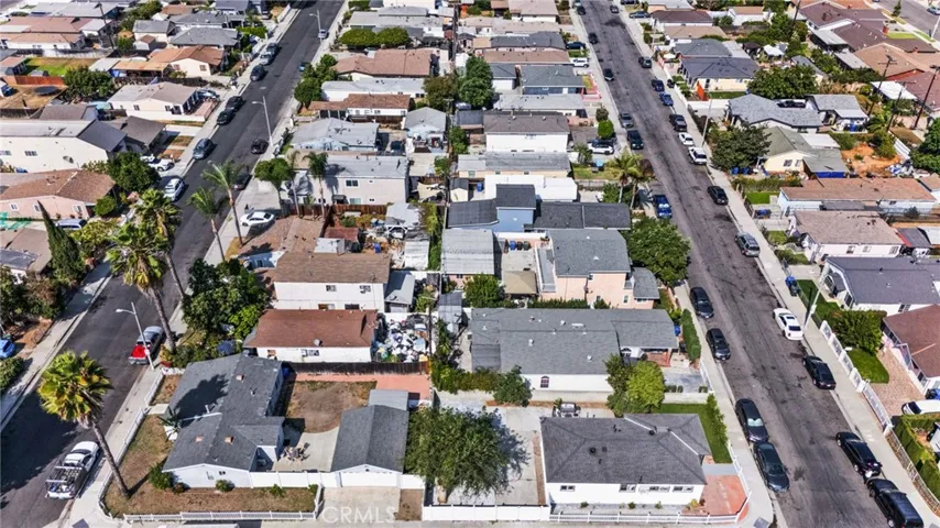 13661 Earnshaw Avenue, Downey, California 90242