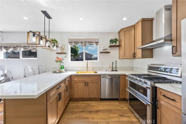 13661 Earnshaw Avenue, Downey, California 90242