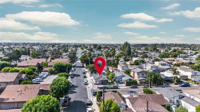13661 Earnshaw Avenue, Downey, California 90242