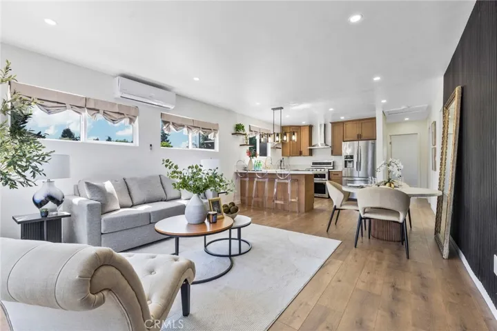 13661 Earnshaw Avenue, Downey, California 90242