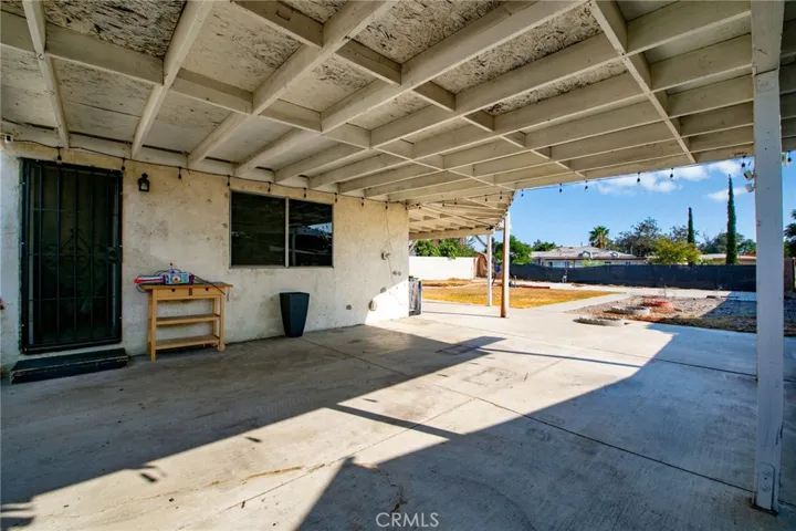 14935 Hibiscus Avenue, Fontana, California 92335