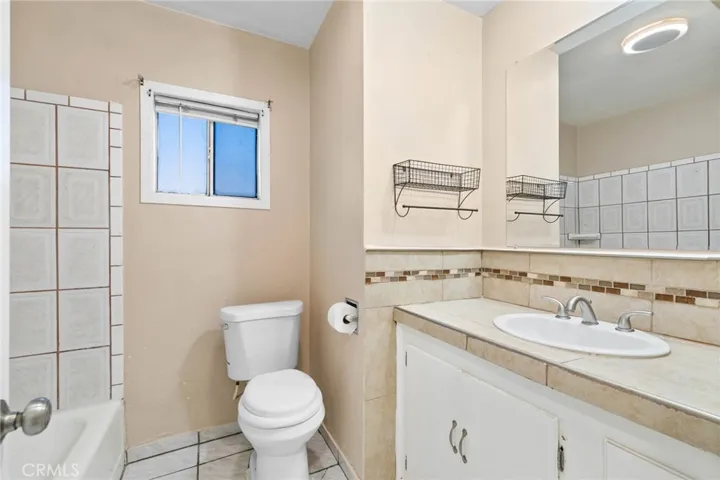 14935 Hibiscus Avenue, Fontana, California 92335