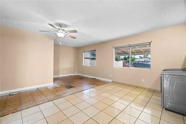 14935 Hibiscus Avenue, Fontana, California 92335