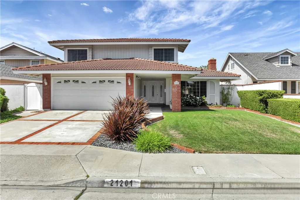 21201 Binghampton Circle, Huntington Beach, California 92646, 4 Bedrooms Bedrooms, ,3 BathroomsBathrooms,Residential Lease,For Rent,Binghampton,PW25207589