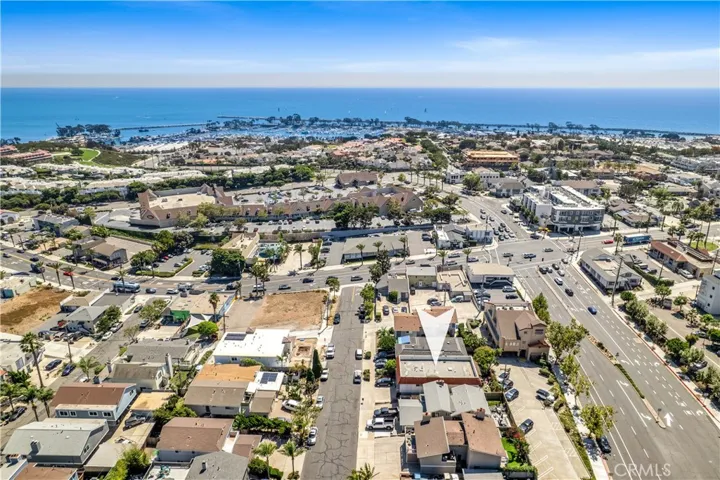 Unit is close to downtown Dana Point and the Harbor.