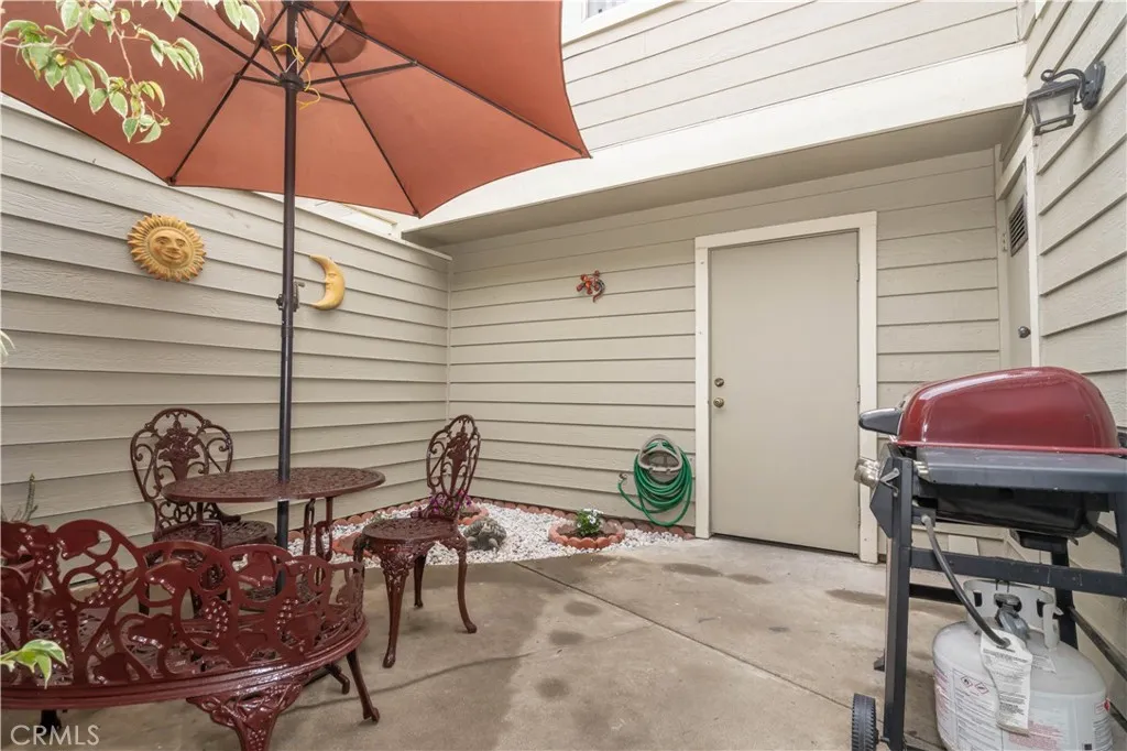 11377 Osborne Place 34, Sylmar, California 91342 home-pic-13