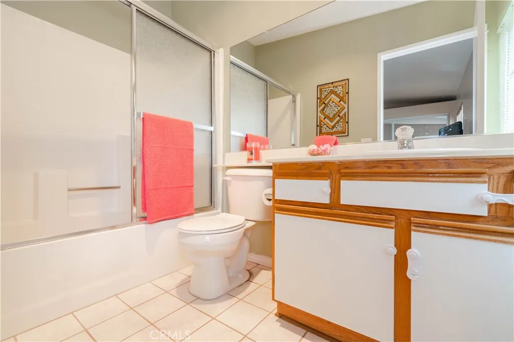 11377 Osborne Place 34, Sylmar, California 91342 home-pic-7