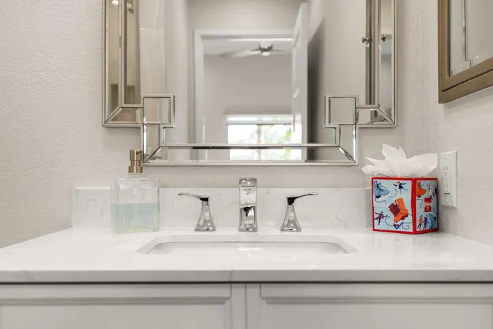 Arenas 31.jpg-2025-6-19 20.46.16