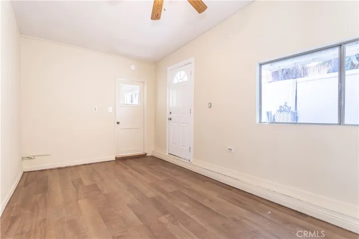 22152 Schoolcraft Street, Canoga Park, California 91303
