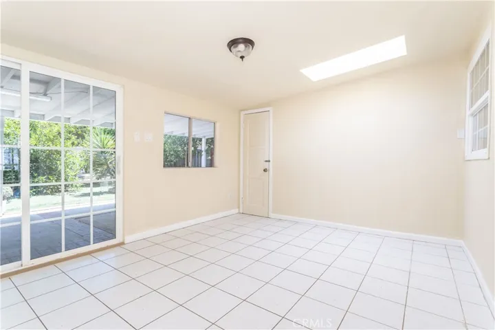 22152 Schoolcraft Street, Canoga Park, California 91303