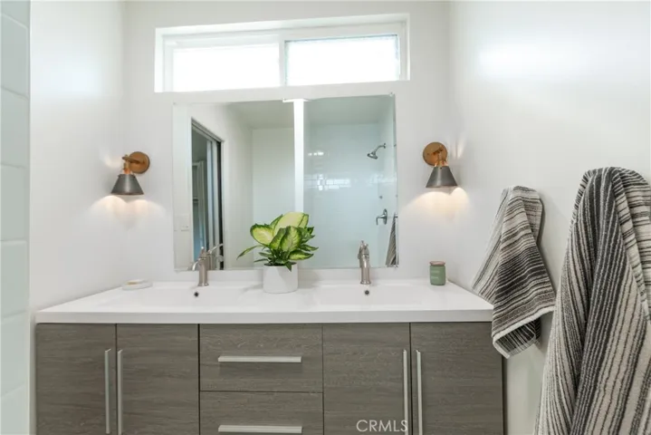 Dual sinks